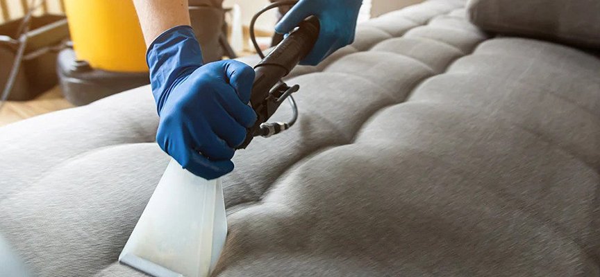 Common-Mistakes-Made-When-Cleaning-Upholstery