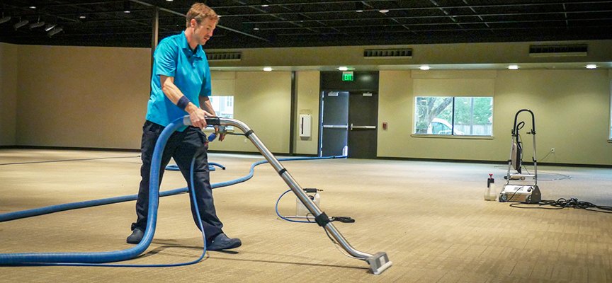 Choosing The Right Commercial Carpet Cleaners: Key Considerations